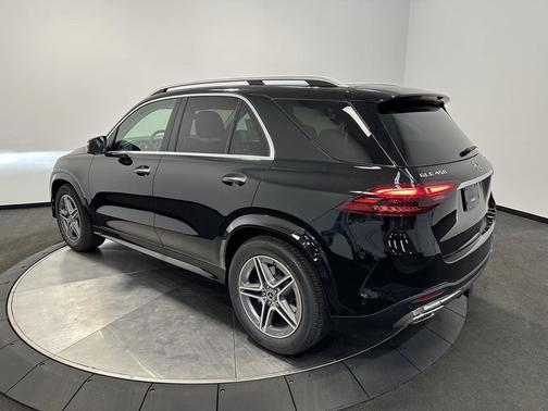 BLACK 2026 Mercedes-Benz GLE 450 4MATIC