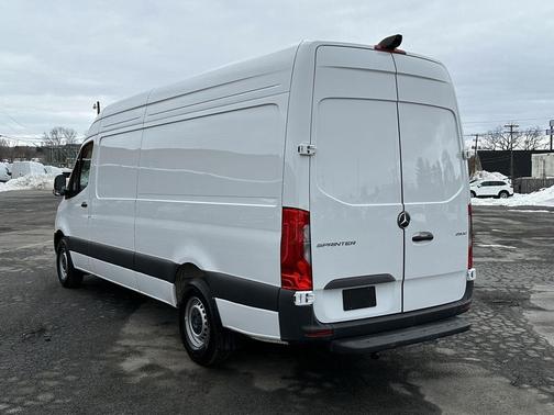 2026 Mercedes-Benz Sprinter 2500 High Roof