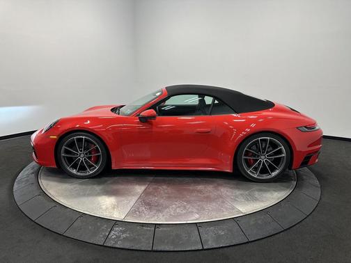 2023 Porsche 911 Carrera 4S Cabriolet