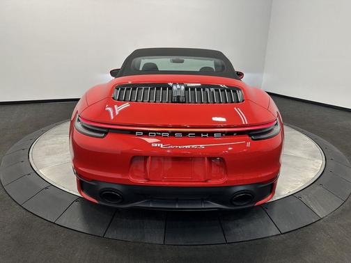 2023 Porsche 911 Carrera 4 GTS