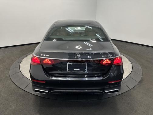 Graphite Grey Metallic 2026 Mercedes-Benz E-Class E 350