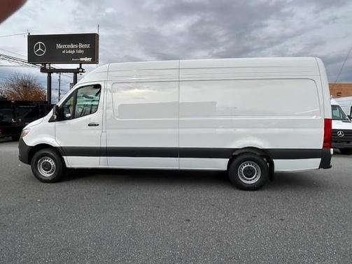 2026 Mercedes-Benz Sprinter 2500 High Roof