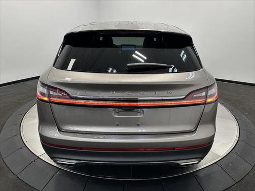 2021 Lincoln Nautilus Standard