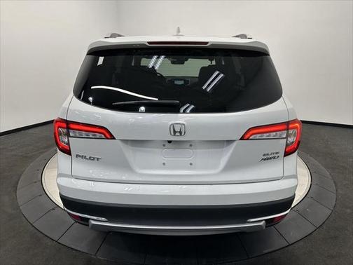 2022 Honda Pilot AWD Elite