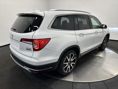 2022 Honda Pilot AWD Elite