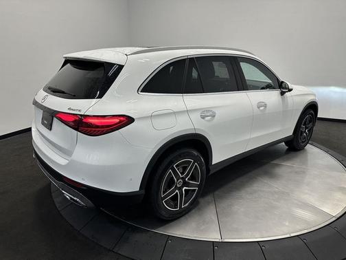 Polar White 2026 Mercedes-Benz GLC 300 4MATIC