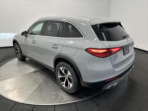 2025 Mercedes-Benz GLC 350e Base
