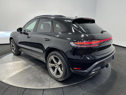 2023 Porsche Macan Macan (MY23)