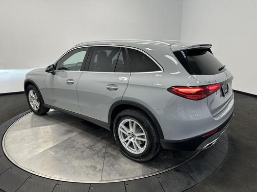 2026 Mercedes-Benz GLC 300 4MATIC