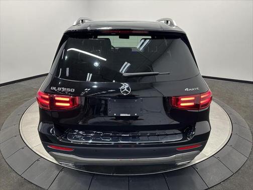 2025 Mercedes-Benz GLB 250 4MATIC