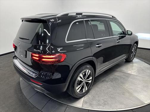 2025 Mercedes-Benz GLB 250 4MATIC