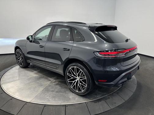 2025 Porsche Macan Macan