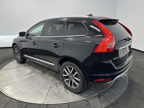 2017 Volvo XC60 T6 Dynamic