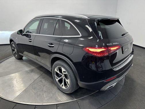 2025 Mercedes-Benz GLC 350e Base