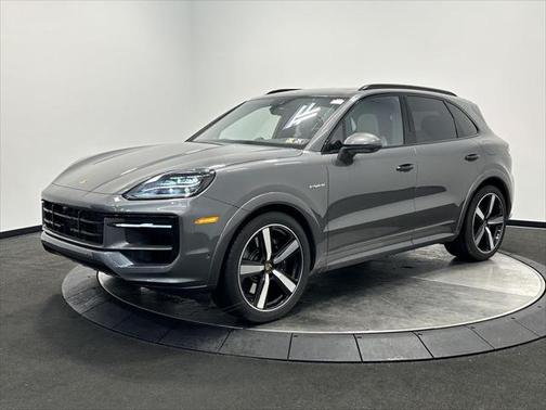 2025 Porsche Cayenne E-Hybrid S