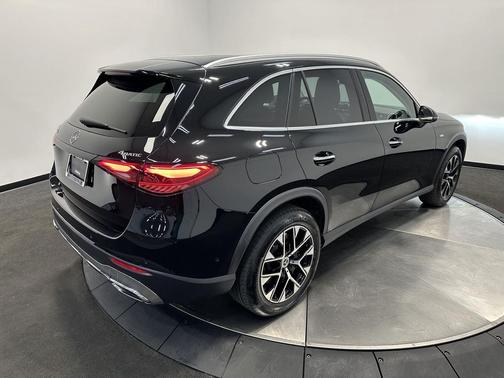 2025 Mercedes-Benz GLC 350e Base