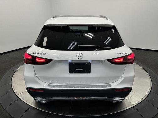 2026 Mercedes-Benz GLA 250 4MATIC