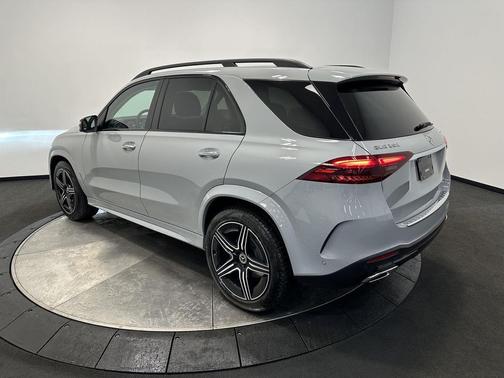 MANUFAKTUR Alpine Grey 2026 Mercedes-Benz GLE 350 4MATIC