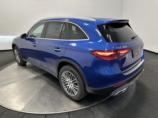 2026 Mercedes-Benz GLC 300 4MATIC