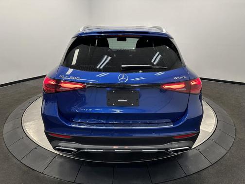 2026 Mercedes-Benz GLC 300 4MATIC