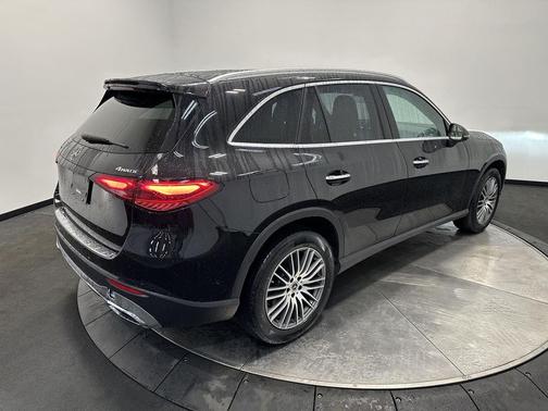 2026 Mercedes-Benz GLC 300 4MATIC