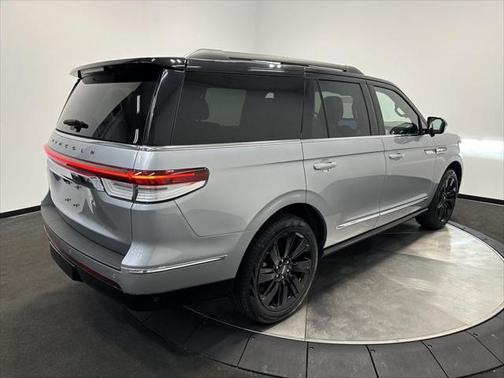 2023 Lincoln Navigator Black Label