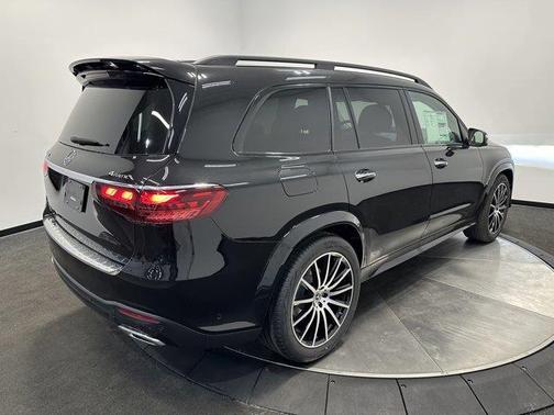 2025 Mercedes-Benz GLS 450 4MATIC