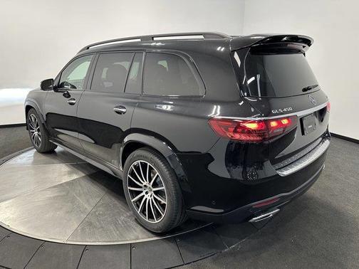 2025 Mercedes-Benz GLS 450 4MATIC