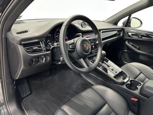 Volcano Grey Metallic 2026 Porsche Macan T