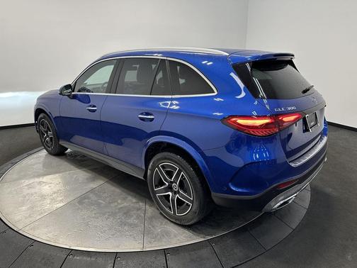 2026 Mercedes-Benz GLC 300 4MATIC