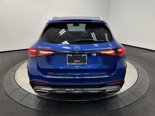 2026 Mercedes-Benz GLC 300 4MATIC