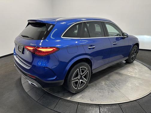 2026 Mercedes-Benz GLC 300 4MATIC