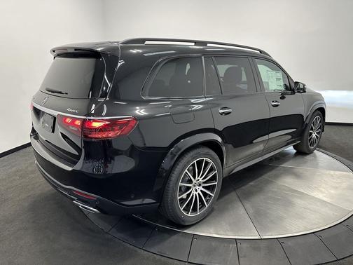 2026 Mercedes-Benz GLS 450 4MATIC