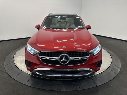 2026 Mercedes-Benz GLC 300 4MATIC