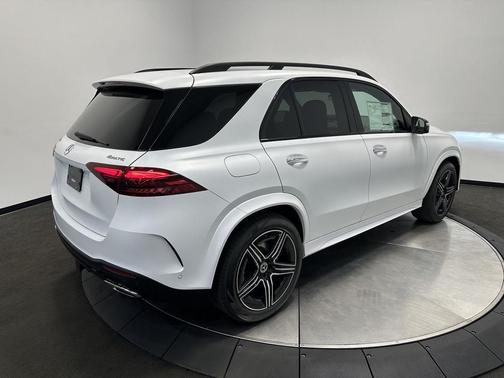 MANUFAKTUR Moonlight White magno 2026 Mercedes-Benz GLE 350 4MATIC