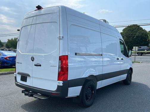 Arctic White 2026 Mercedes-Benz Sprinter 2500 High Roof