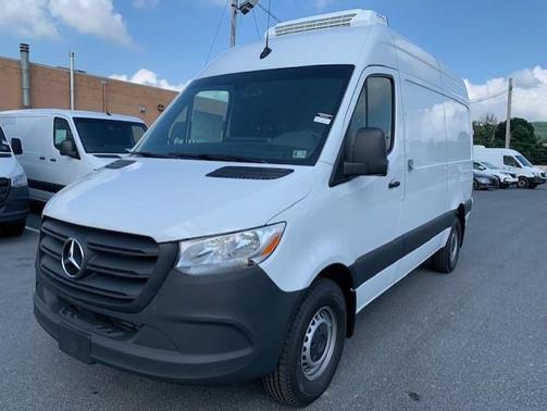 Arctic White 2026 Mercedes-Benz Sprinter 2500 High Roof