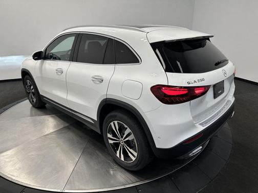 2026 Mercedes-Benz GLA 250 4MATIC