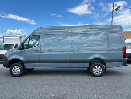 2025 Mercedes-Benz Sprinter 2500 High Roof