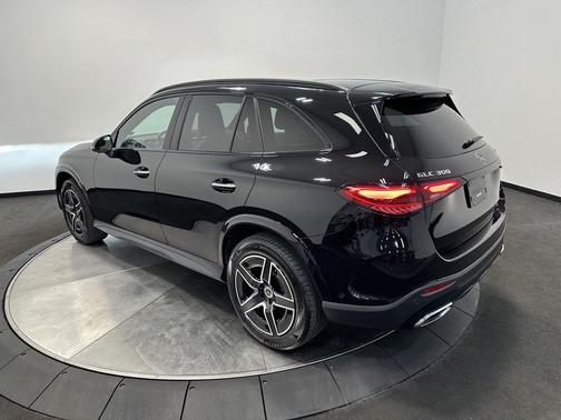 2025 Mercedes-Benz GLC 300 4MATIC