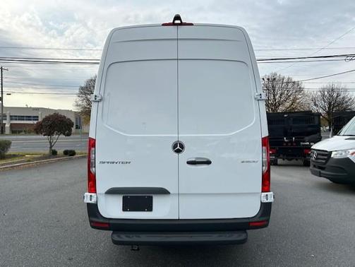 2026 Mercedes-Benz Sprinter 2500 High Roof