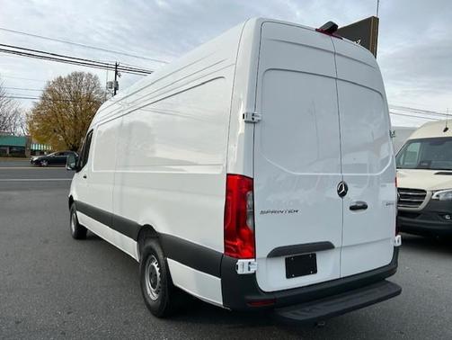 2026 Mercedes-Benz Sprinter 2500 High Roof