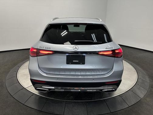 2026 Mercedes-Benz GLC 300 4MATIC