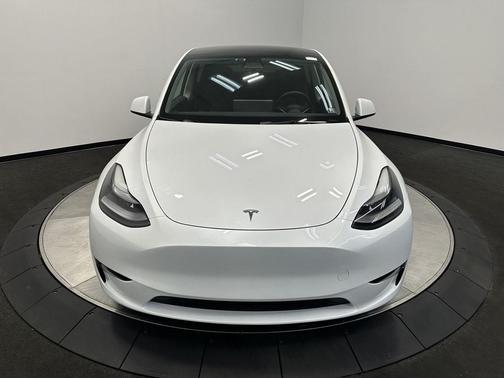 2023 Tesla Model Y Performance Dual Motor All-Wheel Drive