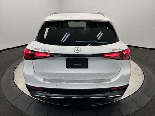 2025 Mercedes-Benz GLC 350e Base