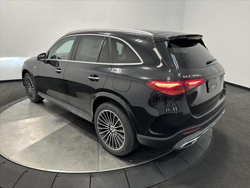 2025 Mercedes-Benz GLC 350e Base