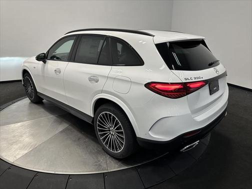 2025 Mercedes-Benz GLC 350e Base