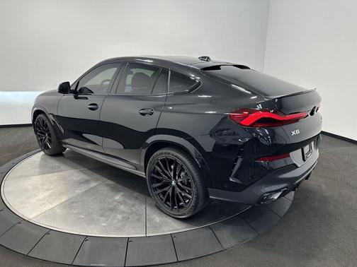 Black Sapphire Metallic 2026 BMW X6 xDrive40i