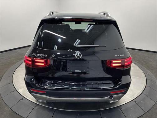2025 Mercedes-Benz GLB 250 4MATIC