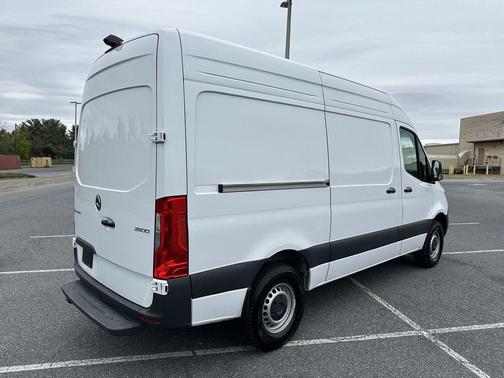 Arctic White 2025 Mercedes-Benz Sprinter 2500 Standard Roof